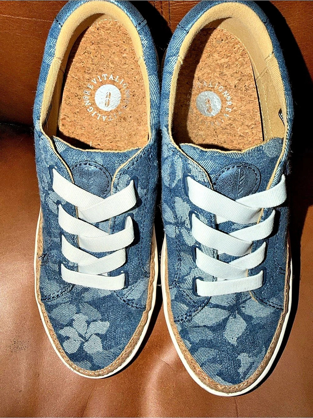 Revitalize Orthotic Floral Sneakers Blue & White US 6 B NWOB